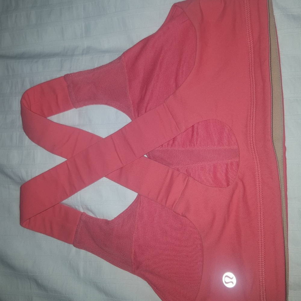Lululemon sport bra